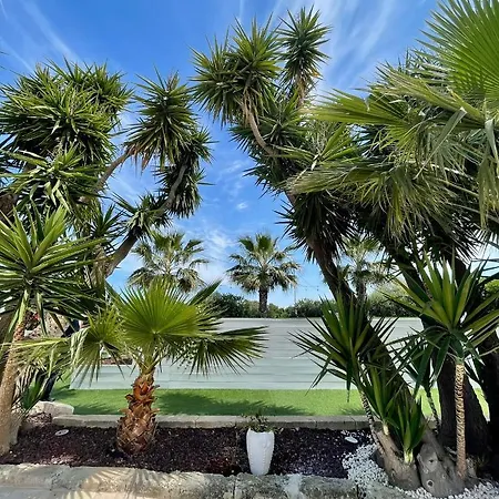 Overseas Pool Vila *