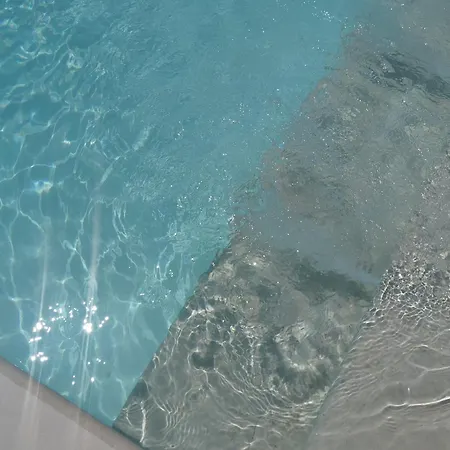 Overseas Pool Villa *