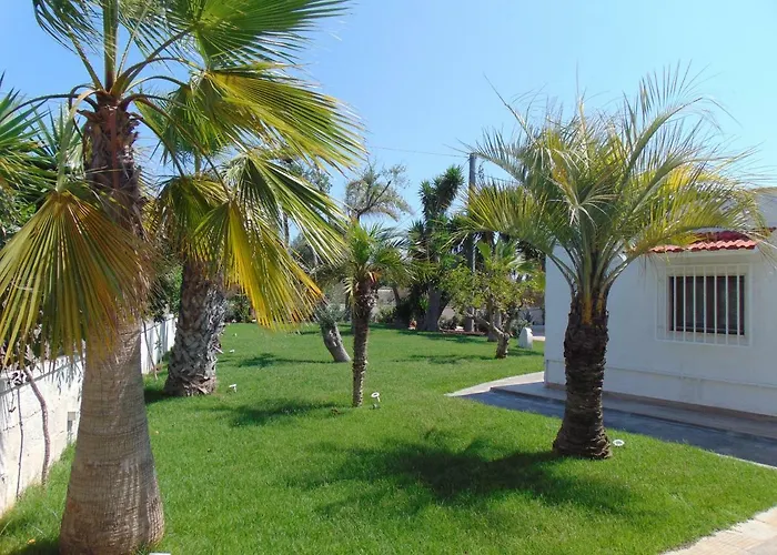 Overseas Pool Villa *