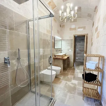 فيلة Overseas Pool